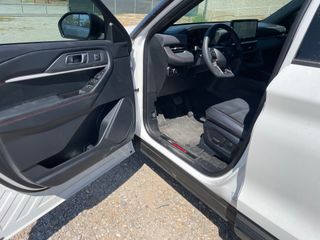2026 Ford Explorer ST - Driver's Front Door Image